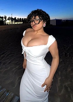 Stephanie Hernandez